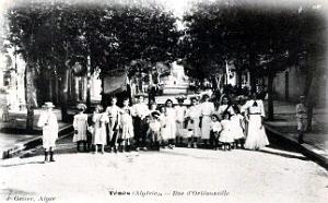 2319- Tenes - Rue d'Orleansville
